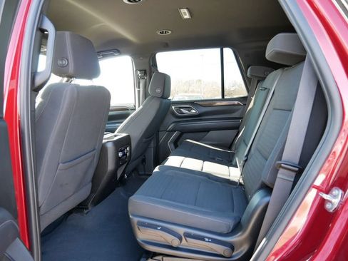 Used 2023 GMC Yukon SLE AWD/4WD image 15