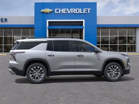 New 2026 Chevrolet Traverse LT w/ Sun and Wheel Package image 6