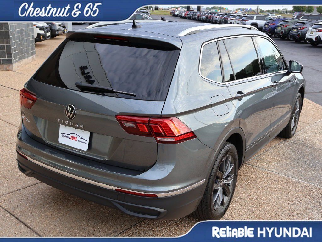Used 2023 Volkswagen Tiguan SE FWD image 6