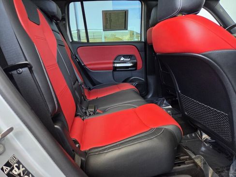 Certified 2022 Mercedes-Benz GLB 250 image 19
