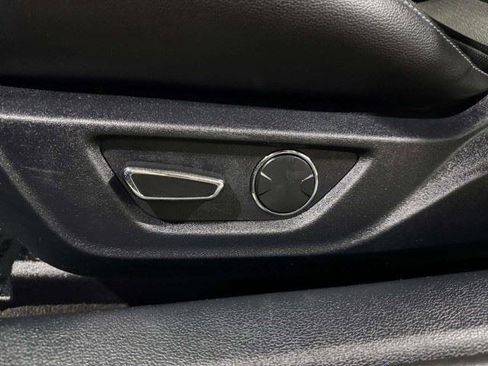 Used 2016 Ford Mustang Premium RWD image 25