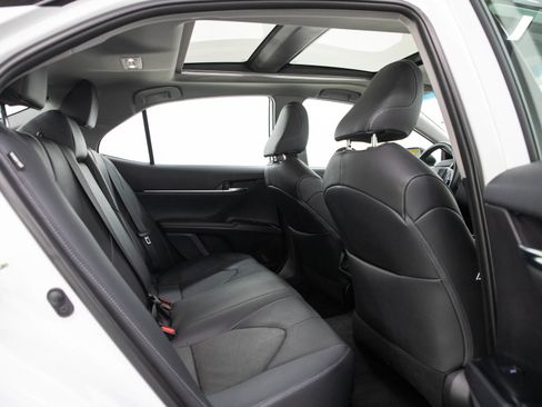 Used 2019 Toyota Camry XSE w/ Driver Assist Package FWD image 12