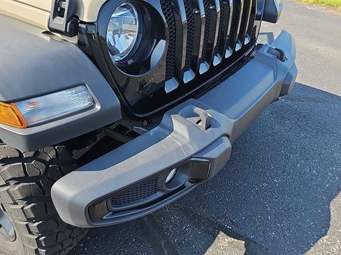 Used 2022 Jeep Wrangler Unlimited Sport AWD/4WD image 32