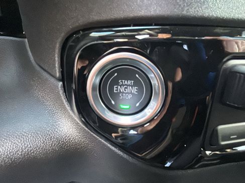 New 2026 GMC Sierra 1500 Elevation image 13