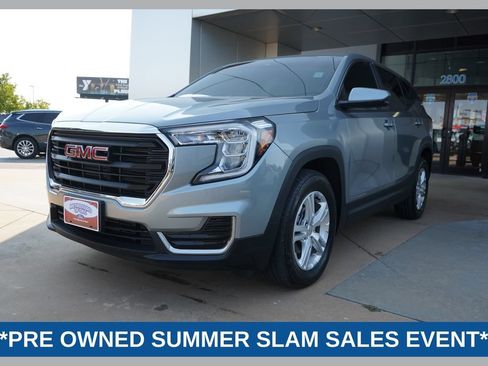 Used 2024 GMC Terrain SLE AWD/4WD image 1