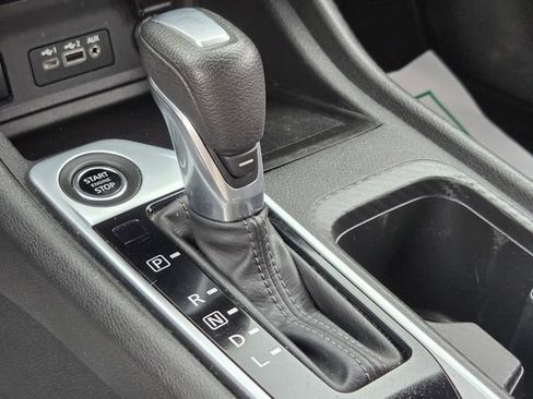 Used 2024 Nissan Sentra SV FWD image 28