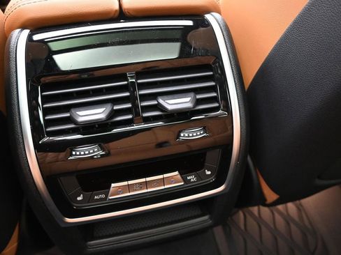 New 2026 BMW X7 xDrive40i w/ Executive Package image 19