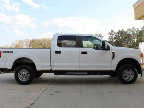 Used 2021 Ford F250 XL w/ Power Equipment Group image 19