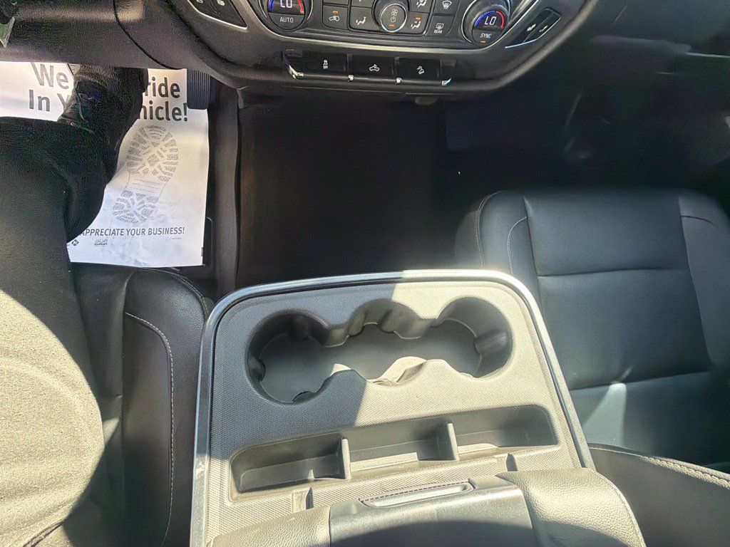 Used 2018 Chevrolet Silverado 1500 LT w/ All Star Edition AWD/4WD image 40