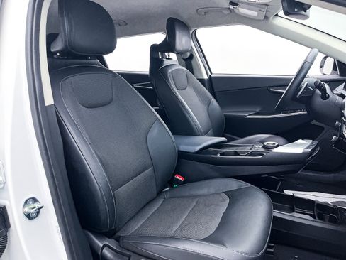 Used 2023 Kia EV6 Light image 33