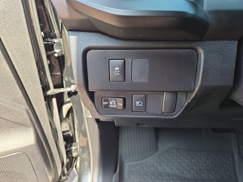 Certified 2021 Toyota Tacoma SR w/ SX Package AWD/4WD image 27
