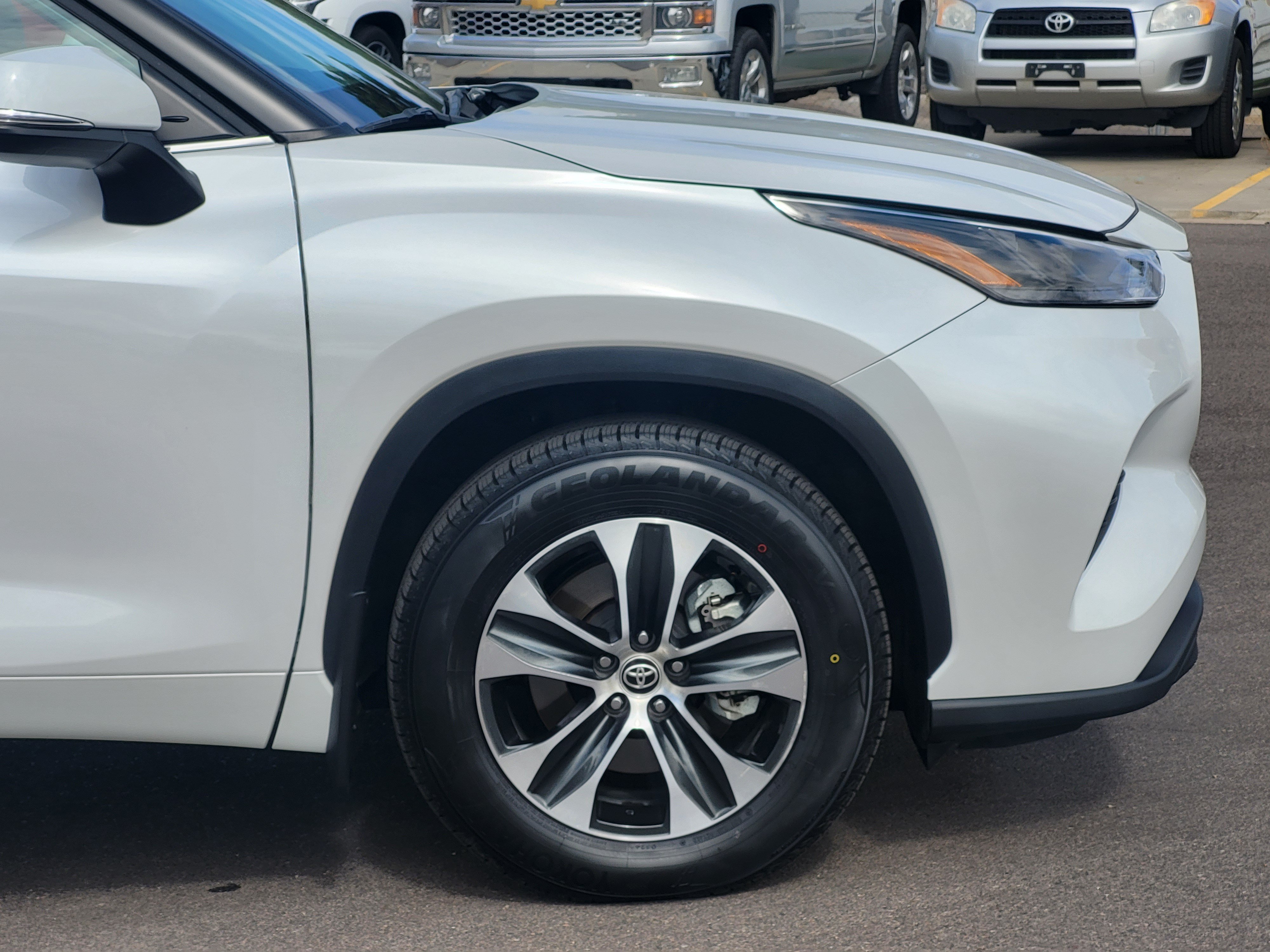 Certified 2026 Toyota Highlander XLE AWD/4WD image 7