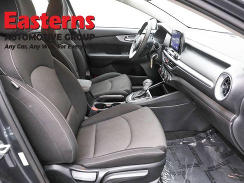 Used 2023 Kia Forte LXS image 23