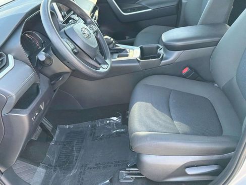Certified 2025 Toyota RAV4 LE FWD image 26