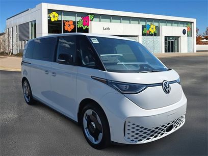 New 2025 Volkswagen ID. Buzz Pro S