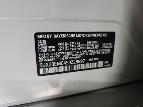 Used 2025 BMW X7 xDrive40i w/ M Sport Package AWD/4WD image 41