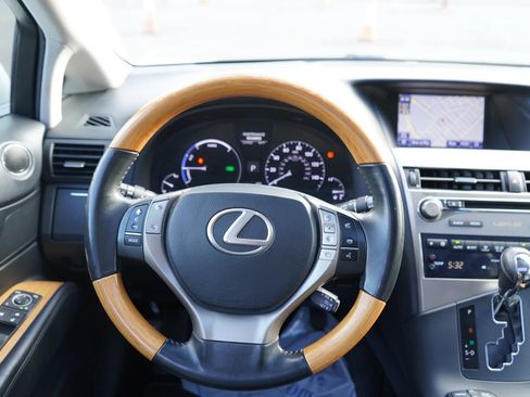 Used 2014 Lexus RX 450h FWD image 16