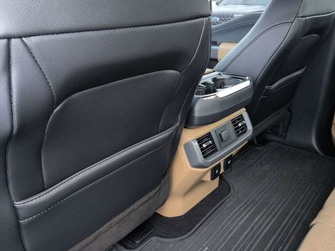 Used 2021 Ford F150 Lariat image 18