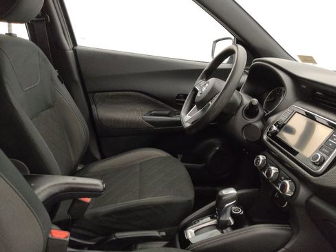 Used 2019 Nissan Kicks S w/ Exterior Electronics Package image 21