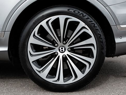 Certified 2022 Bentley Bentayga AWD/4WD image 7