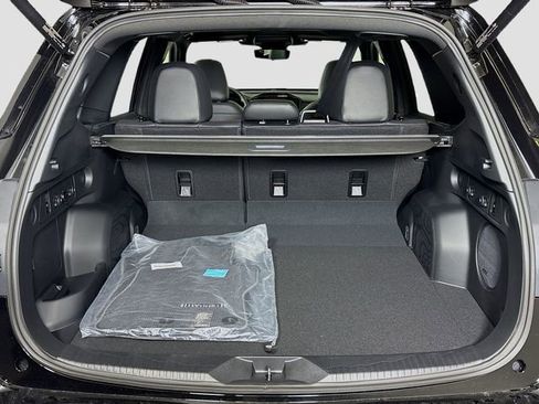 New 2025 Subaru Forester Touring image 27