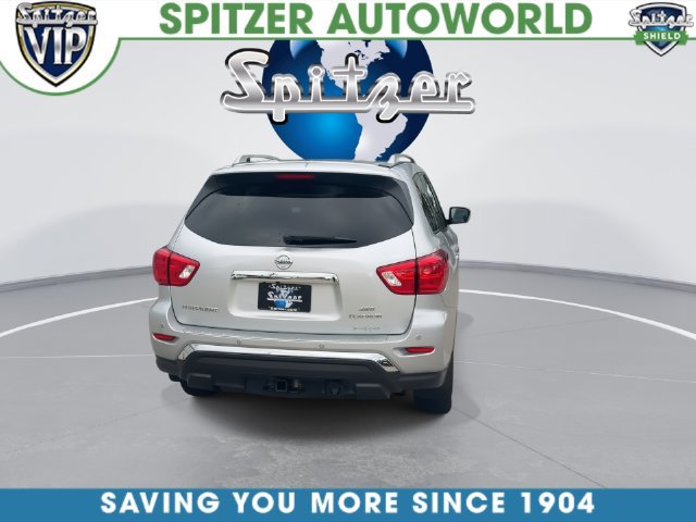 Used 2018 Nissan Pathfinder Platinum AWD/4WD image 9