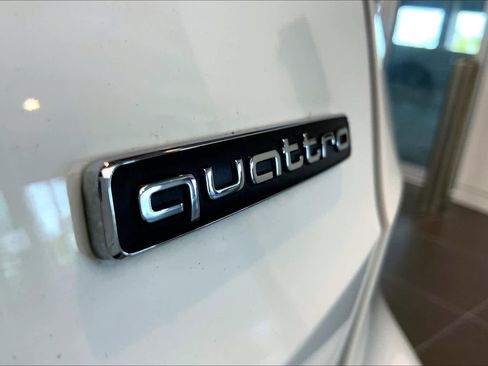 Used 2022 Audi Q3 2.0T Premium w/ Convenience Package image 10