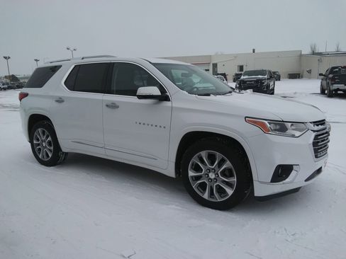 Used 2018 Chevrolet Traverse Premier image 4