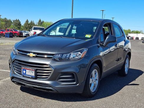 Used 2020 Chevrolet Trax LS FWD image 5