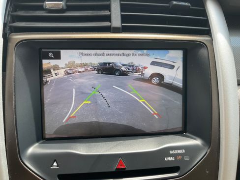Used 2013 Ford Edge SEL FWD image 15