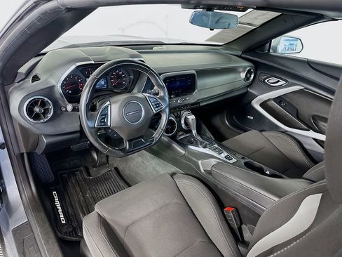 Used 2024 Chevrolet Camaro LT w/ Technology Package image 9