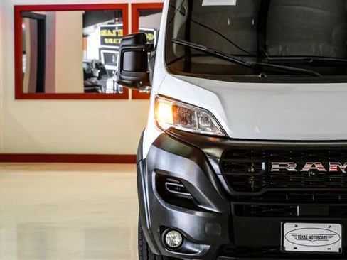 Used 2023 RAM ProMaster 3500 w/ Driver Convenience Group FWD image 31