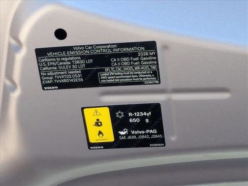 Certified 2026 Volvo XC60 B5 Ultra w/ Climate Package image 19