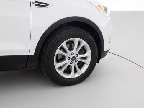 Used 2017 Ford Escape SE AWD/4WD image 19