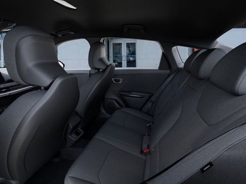 New 2026 Kia K4 LX image 18