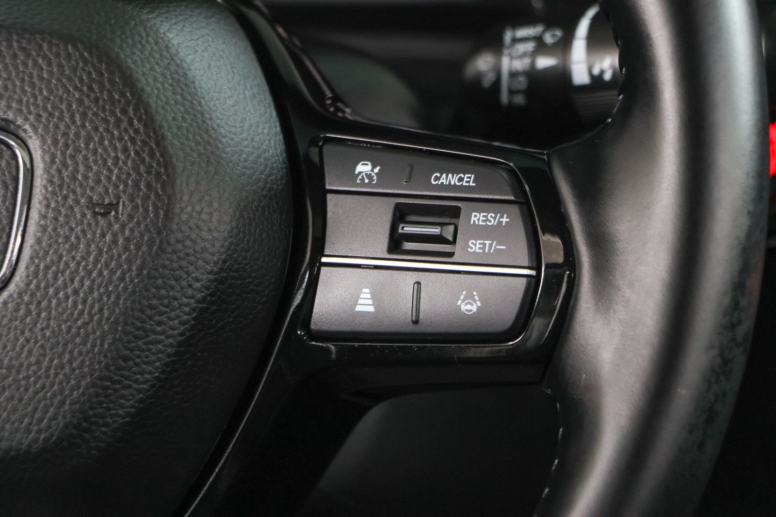 Used 2025 Honda CR-V EX-L image 14