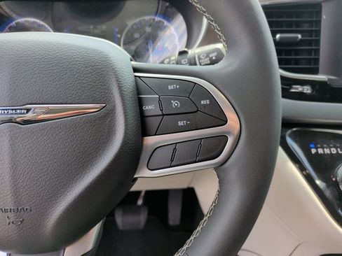 Used 2024 Chrysler Voyager LX FWD image 15