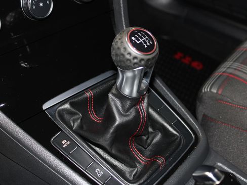 Used 2018 Volkswagen GTI S FWD image 20