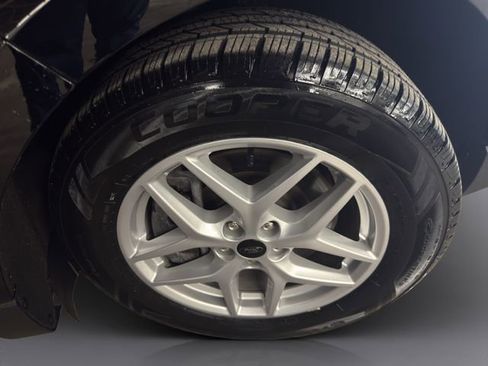 Used 2023 Ford Edge SEL image 32