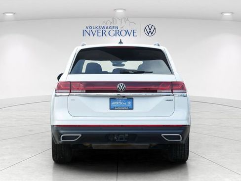 Certified 2025 Volkswagen Atlas SE w/ Panoramic Sunroof Package AWD/4WD image 6