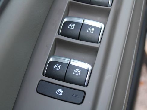 New 2026 Kia Carnival EX FWD image 27