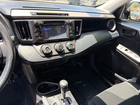 Used 2018 Toyota RAV4 LE w/ All Weather Liner Package AWD/4WD image 16