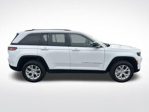 Used 2023 Jeep Grand Cherokee Limited image 7