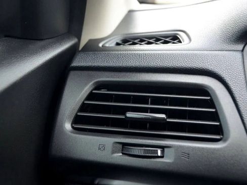 Used 2015 Honda CR-V LX image 35