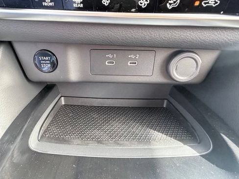 Used 2026 Nissan Rogue SV AWD/4WD image 16