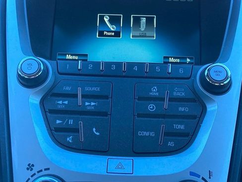 Used 2016 Chevrolet Equinox LS image 24