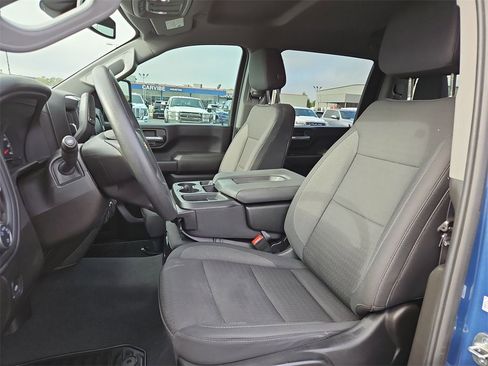 Certified 2025 Chevrolet Silverado 2500 Custom w/ Custom Value Package image 19