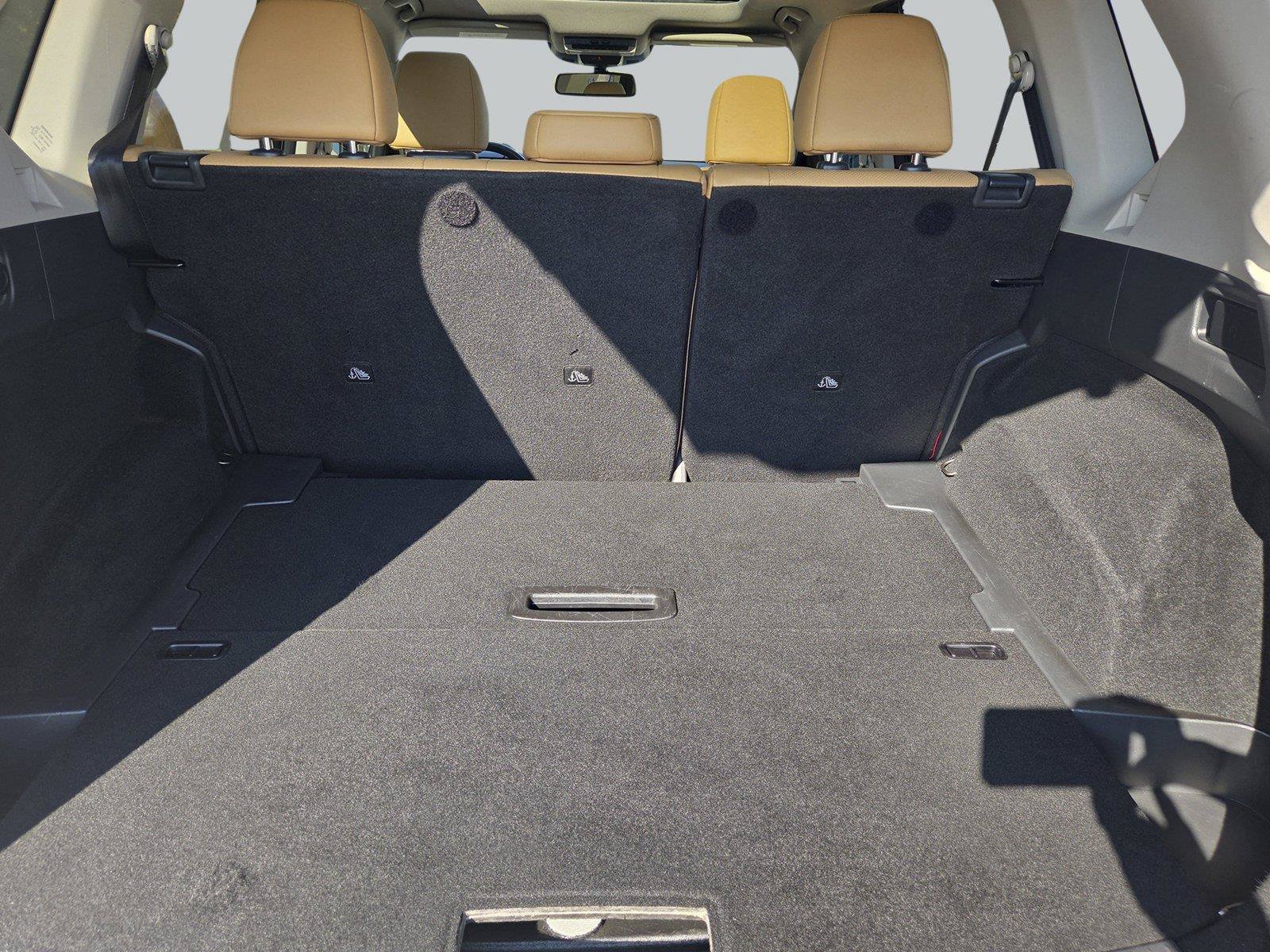Used 2021 Nissan Rogue Platinum FWD image 31