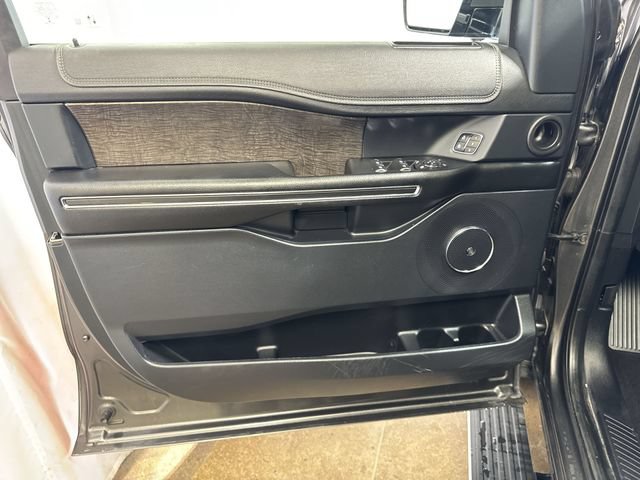 Used 2021 Ford Expedition Max Limited AWD/4WD image 25