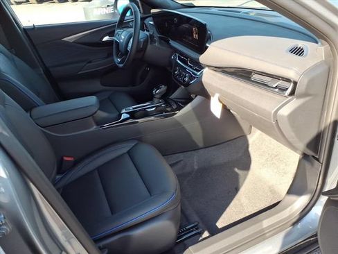 New 2026 Buick Envista Sport Touring w/ Convenience I Package FWD image 24
